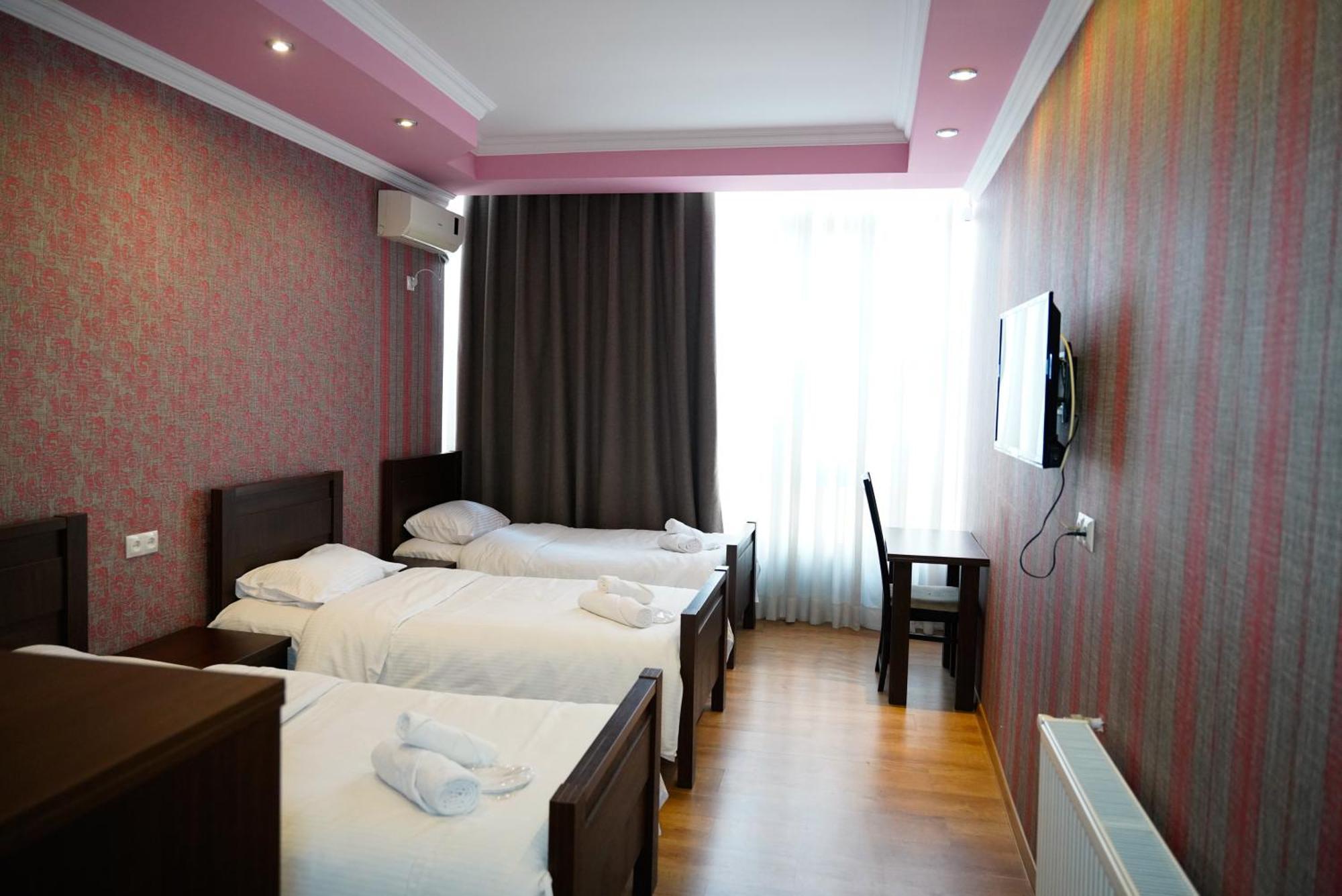 Hotel Monopoli Kutaisi Exteriér fotografie
