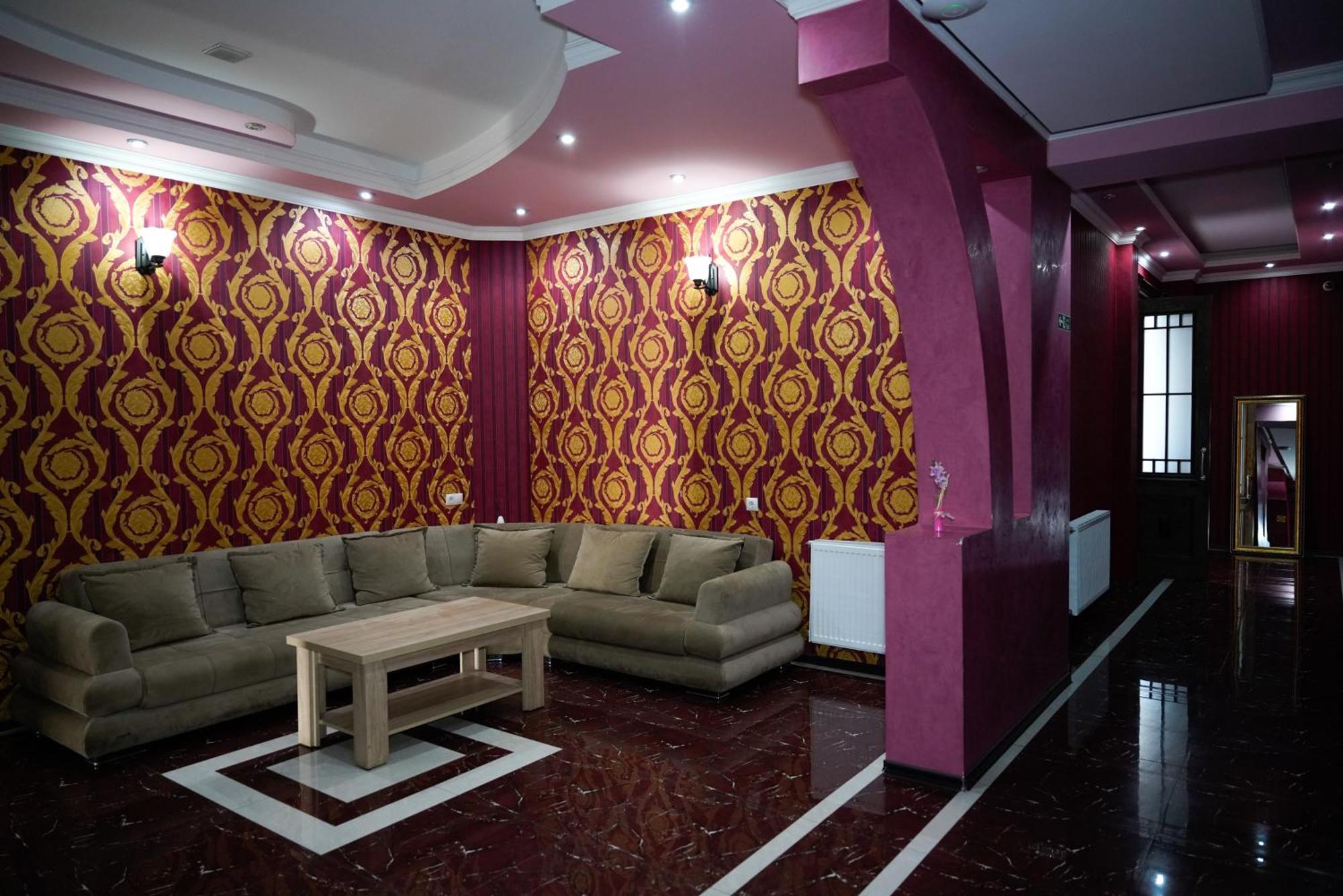 Hotel Monopoli Kutaisi Exteriér fotografie